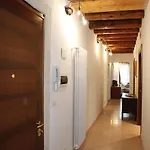 Centre 2 Bedroom Flat Апартаменты *