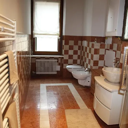 Centre 2 Bedroom Flat * ורונה