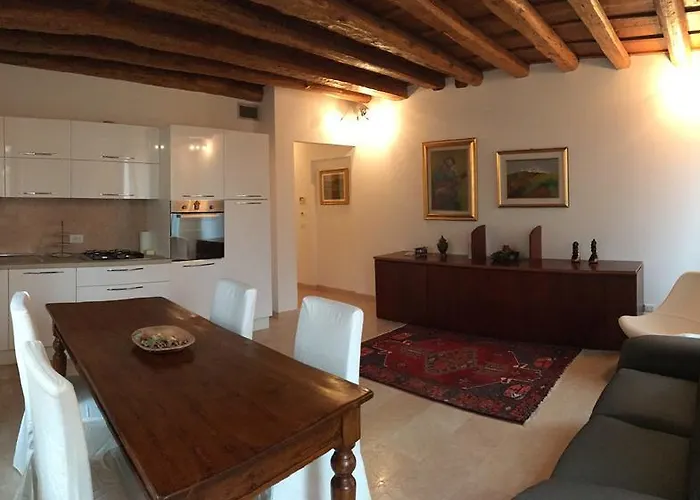Apartamento Centre 2 Bedroom Flat